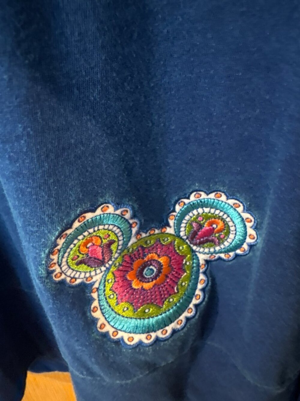 Disney Parks Blue Paisley Long Sleeve Shirt, Embroidered Mickey XL 60% Cotton - Picture 2 of 6